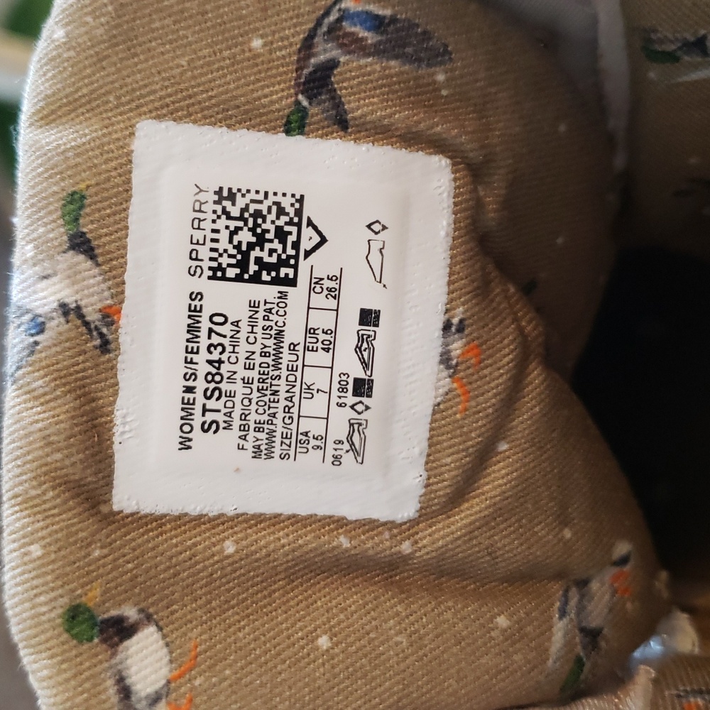 Sperry Women's Saltwater Chevron Duck Boot with Side Zipper - Picture 12 of 16